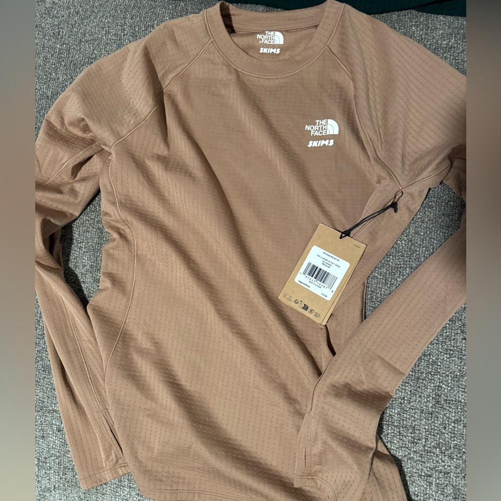 THE NORTH FACE X SKIMS DOTKNIT LONG SLEEVE TOP Medium